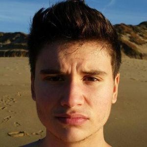 Meet your Posher, Devin